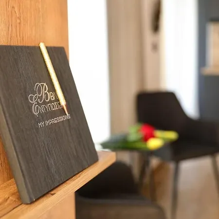 Plaza Elegant Suite Στο Κέντρο Του Βόλου Wolos Zewnętrze zdjęcie