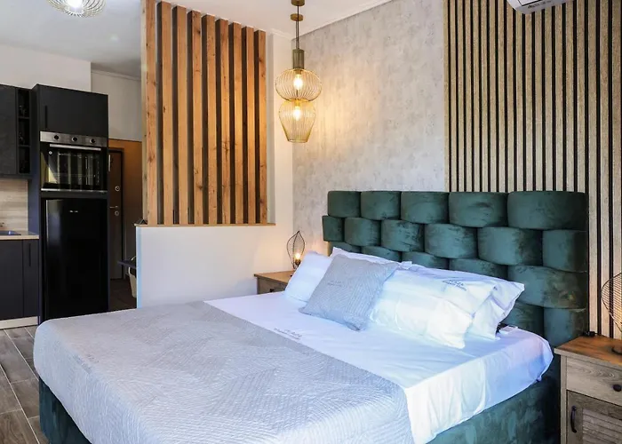 Plaza Elegant Suite Στο Κέντρο Του Βόλου
